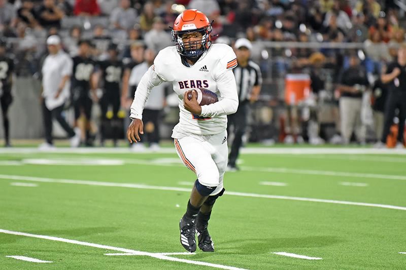 Bridgeland High School junior wide receiver Jonathan Nelson and the Bears finished as District 16-6A’s third seed.